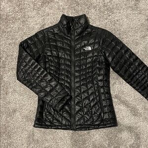 The North Face Women's Black Puffer Jacket (size S)